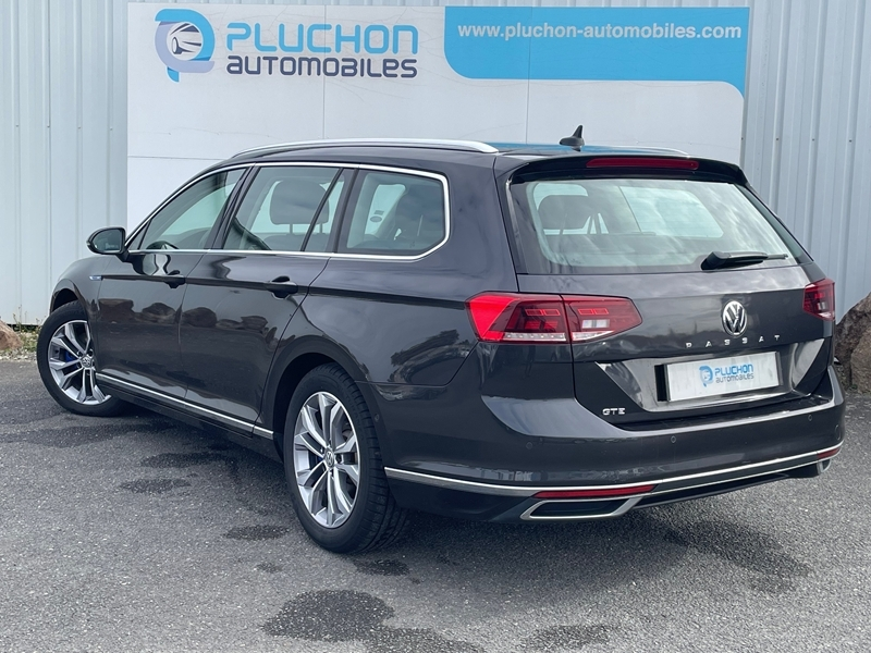 Photo 3 - Volkswagen Passat SW