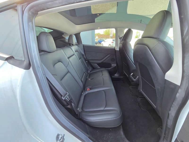 Photo 7 - Tesla Model Y