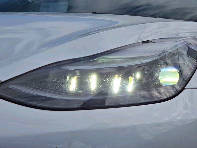Photo 19 - Tesla Model Y