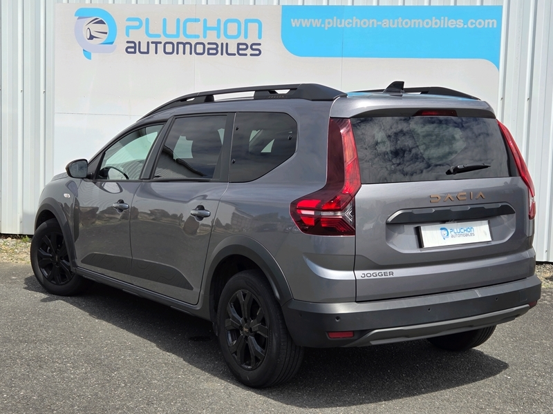 Dacia
                    Jogger