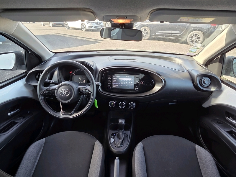 Photo 2 - Toyota Aygo X