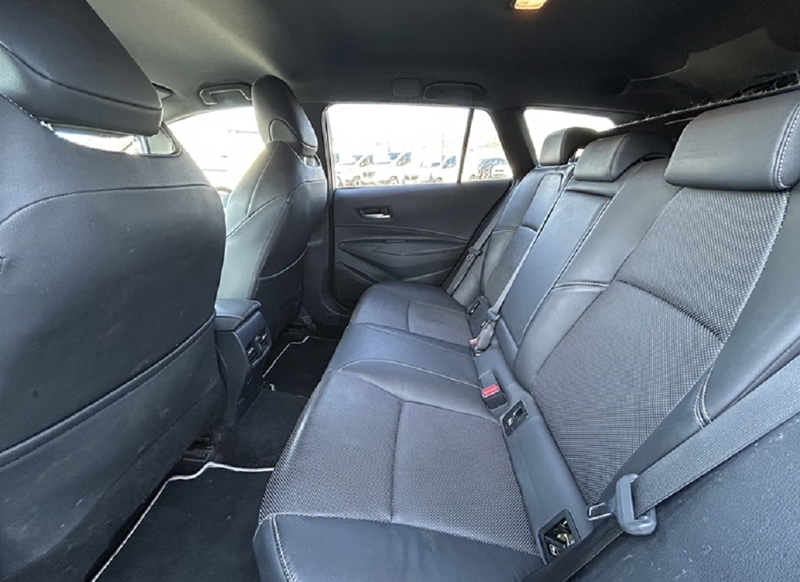 Photo 15 - Toyota Corolla Touring Spt