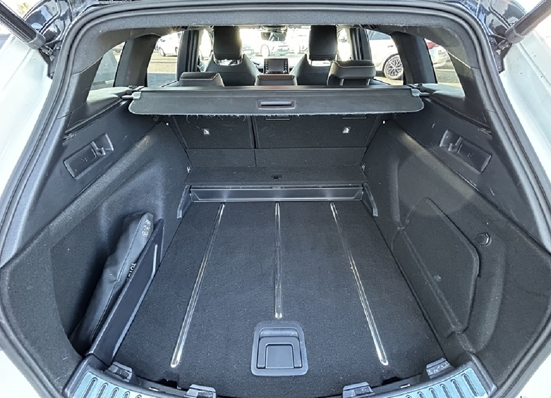 Photo 18 - Toyota Corolla Touring Spt