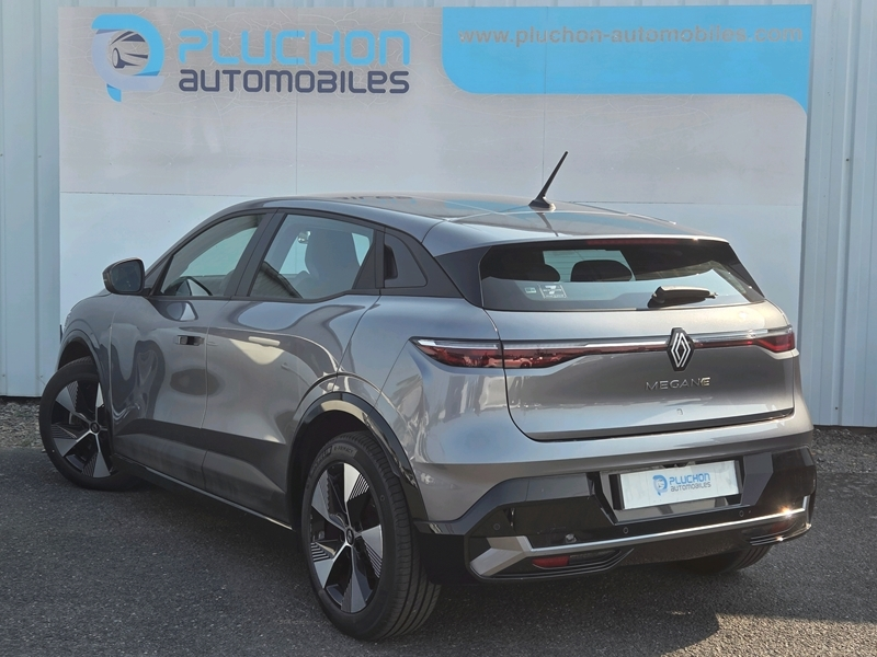 Renault
                    Megane V