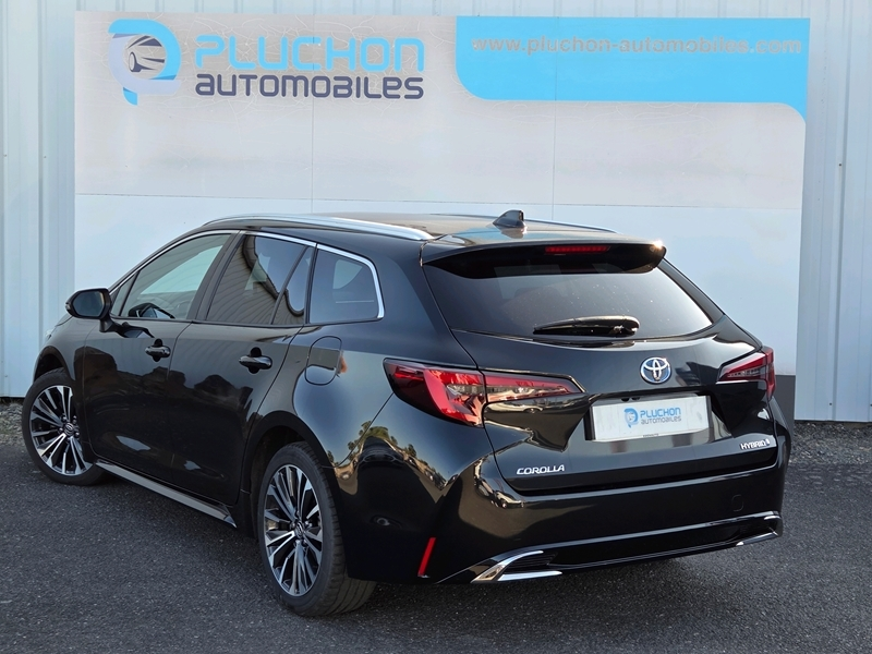 Toyota
                    Corolla Touring Spt