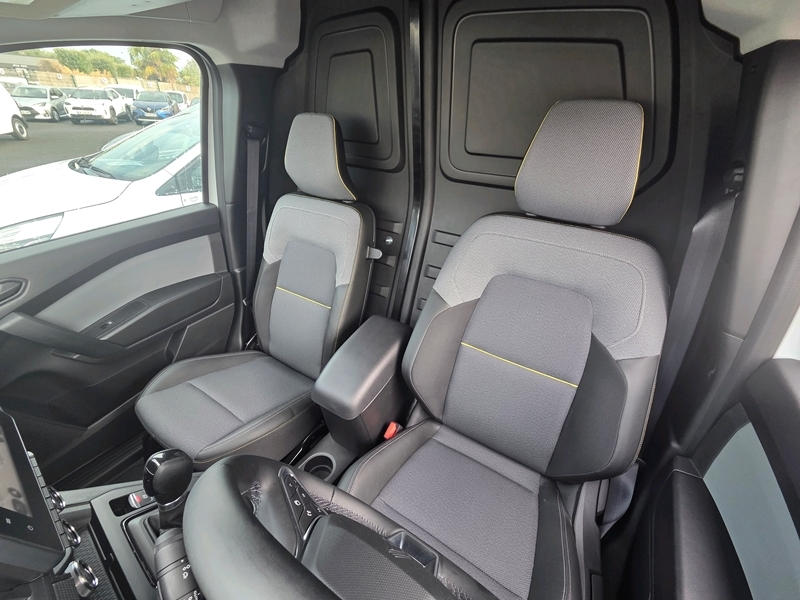 Photo 4 - Renault Kangoo Van