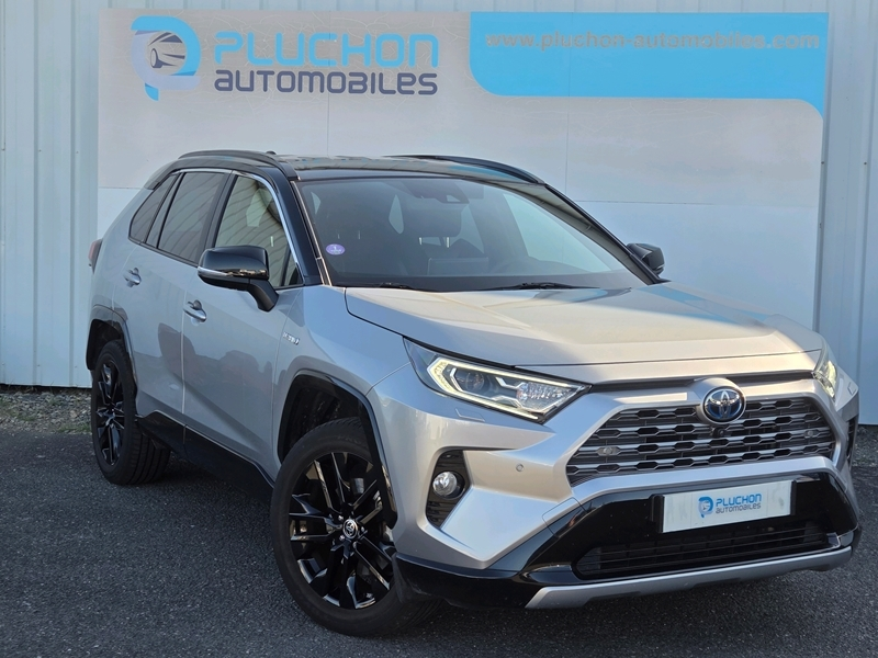 Toyota
                        RAV4
