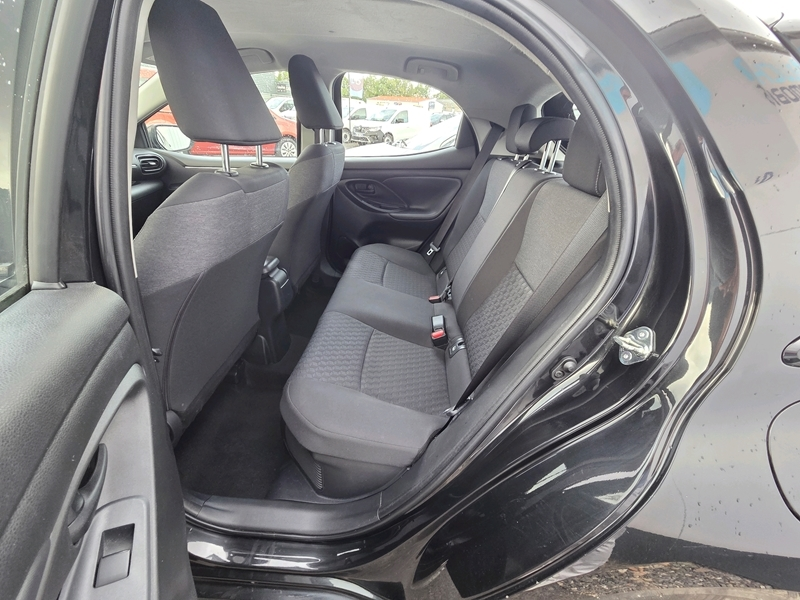 Photo 9 - Toyota Yaris