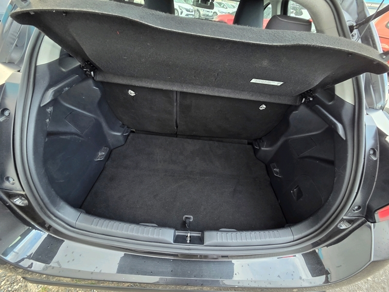 Photo 18 - Toyota Yaris