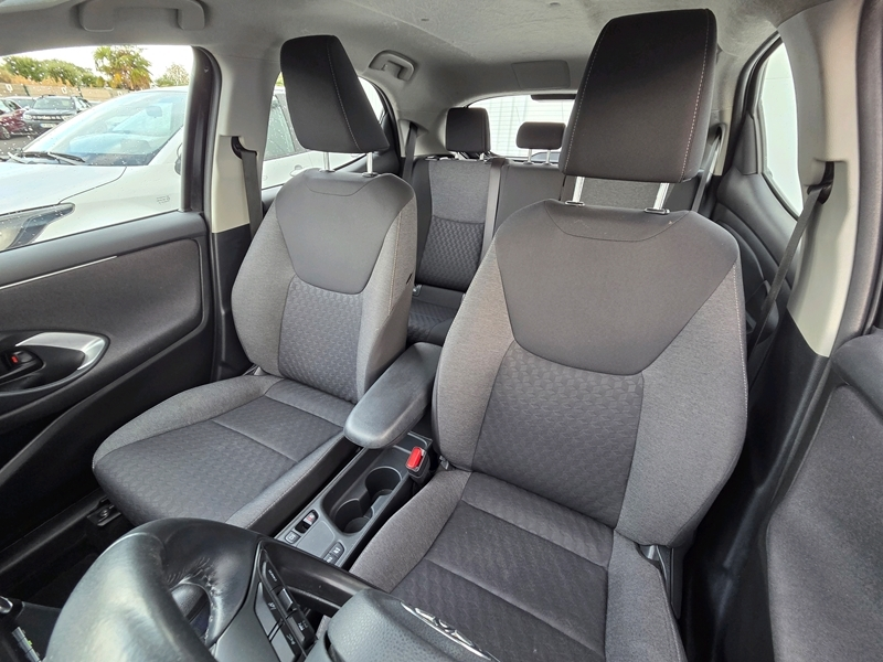 Photo 4 - Toyota Yaris