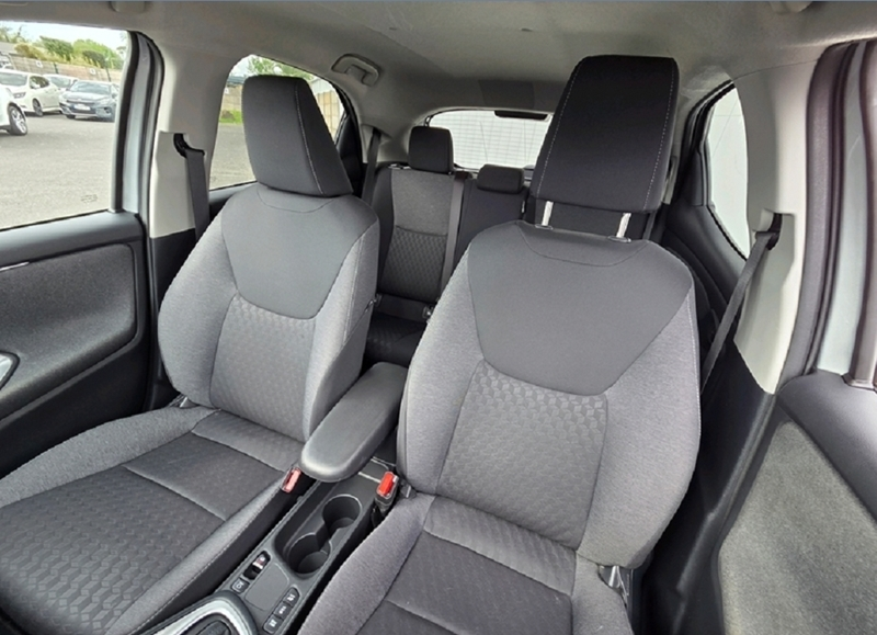 Photo 4 - Toyota Yaris