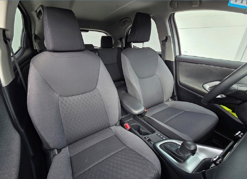 Photo 5 - Toyota Yaris