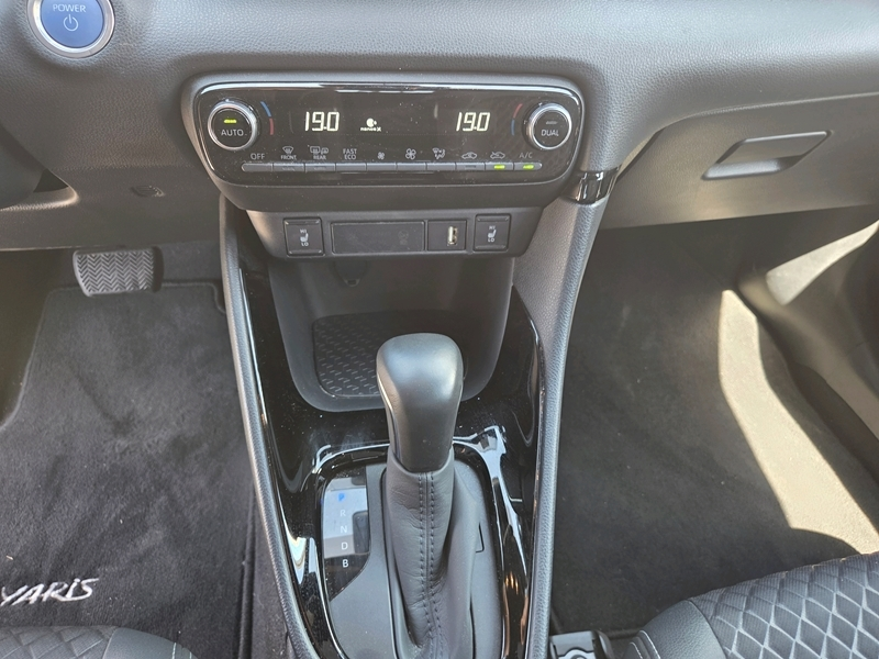 Photo 9 - Toyota Yaris