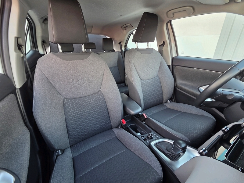 Photo 5 - Toyota Yaris