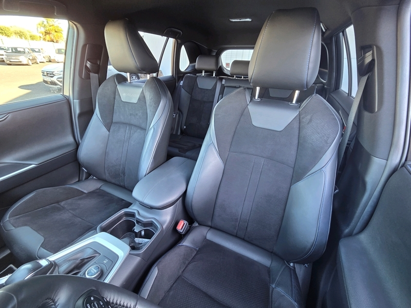 Photo 4 - Toyota RAV4