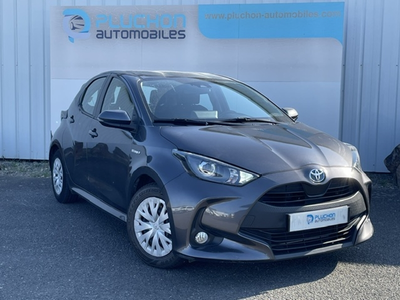 Toyota
                        Yaris
