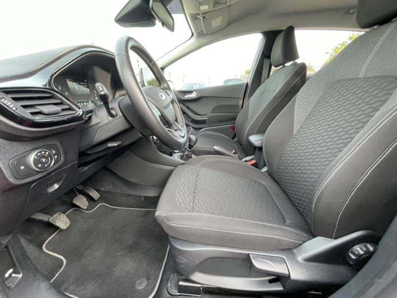 Photo 7 - Ford Fiesta