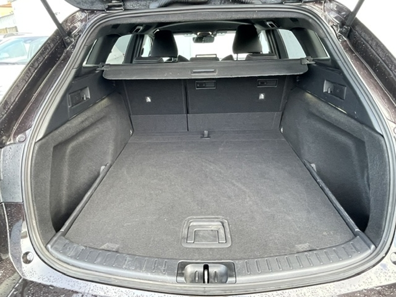 Photo 4 - Toyota Corolla Touring Spt