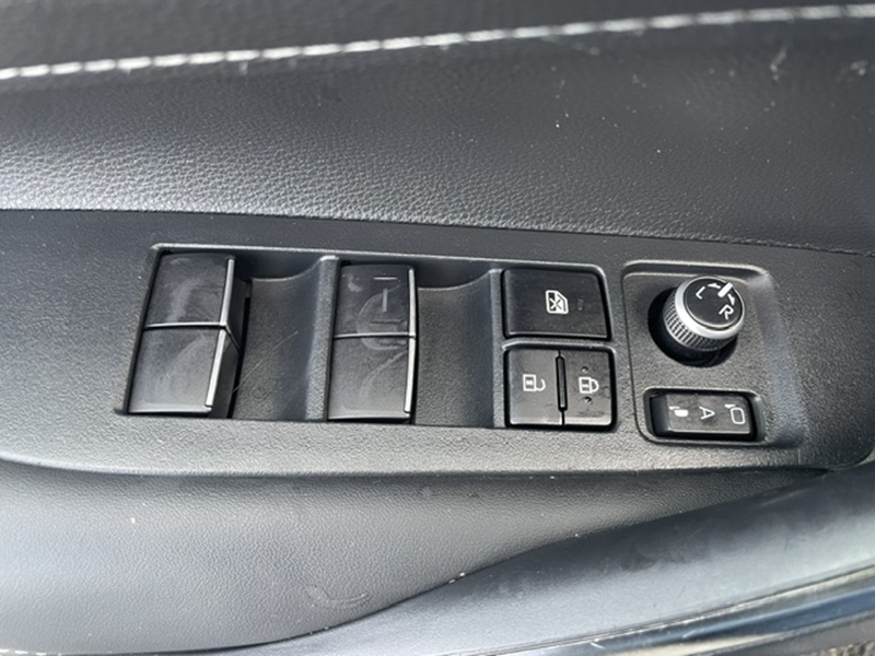 Photo 16 - Toyota Corolla Touring Spt