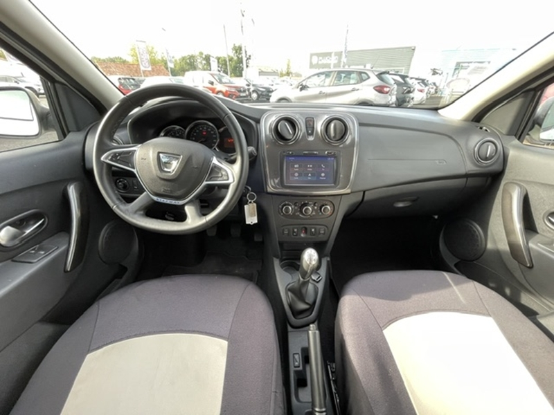 Photo 2 - Dacia Sandero
