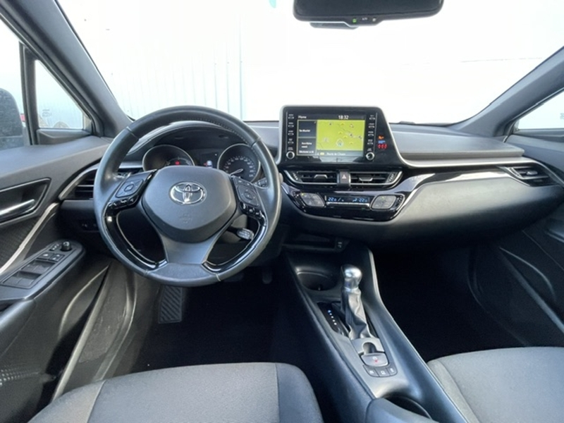 Photo 2 - Toyota C-HR