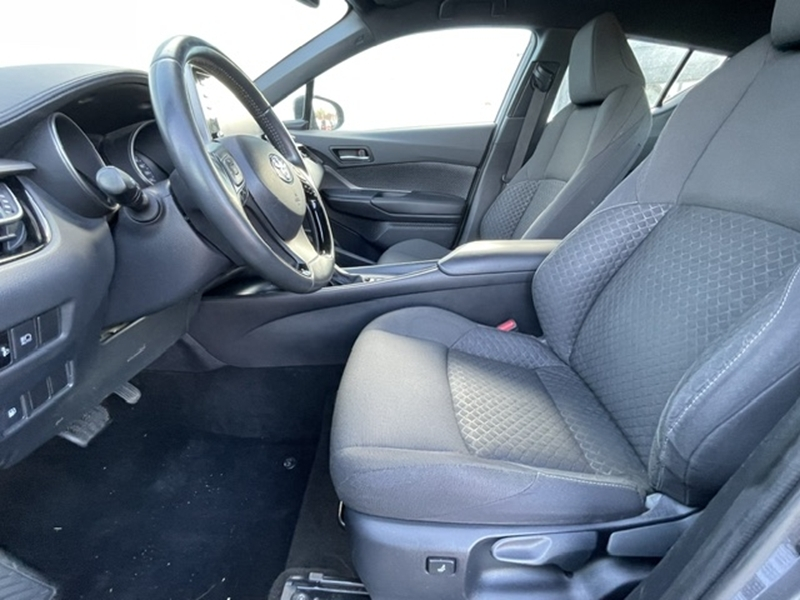 Photo 5 - Toyota C-HR