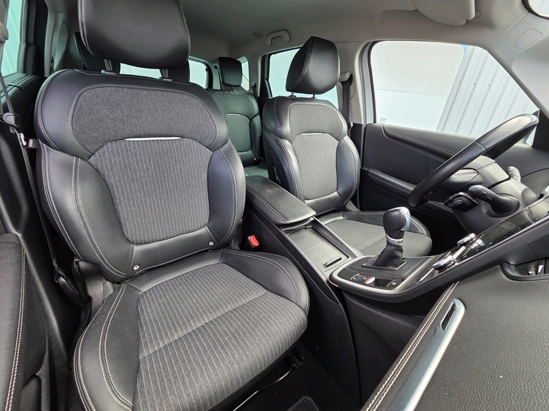 Photo 4 - Renault Scenic IV