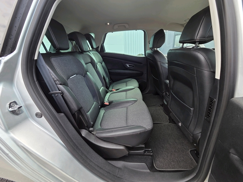Photo 15 - Renault Scenic IV
