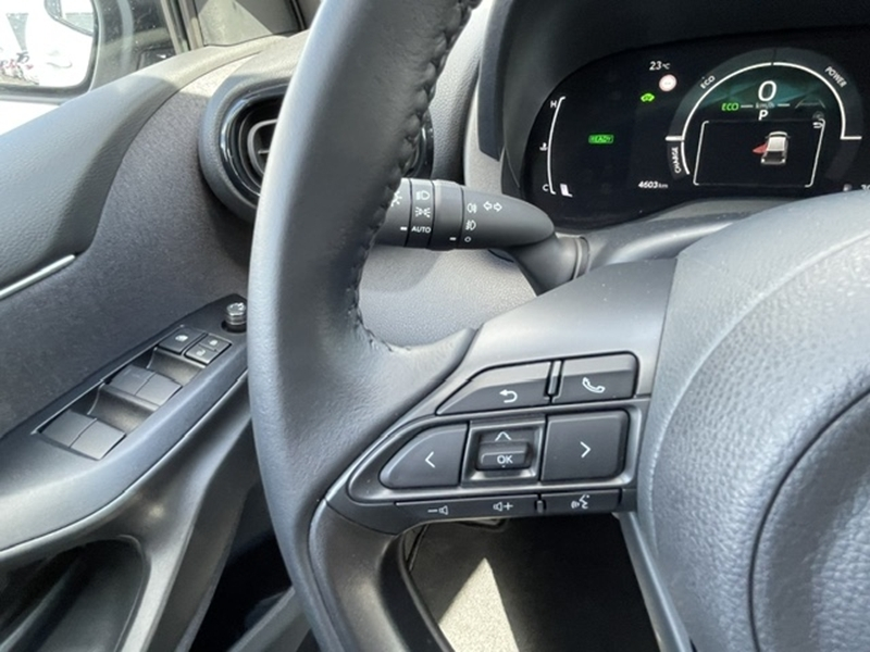 Photo 10 - Toyota Yaris
