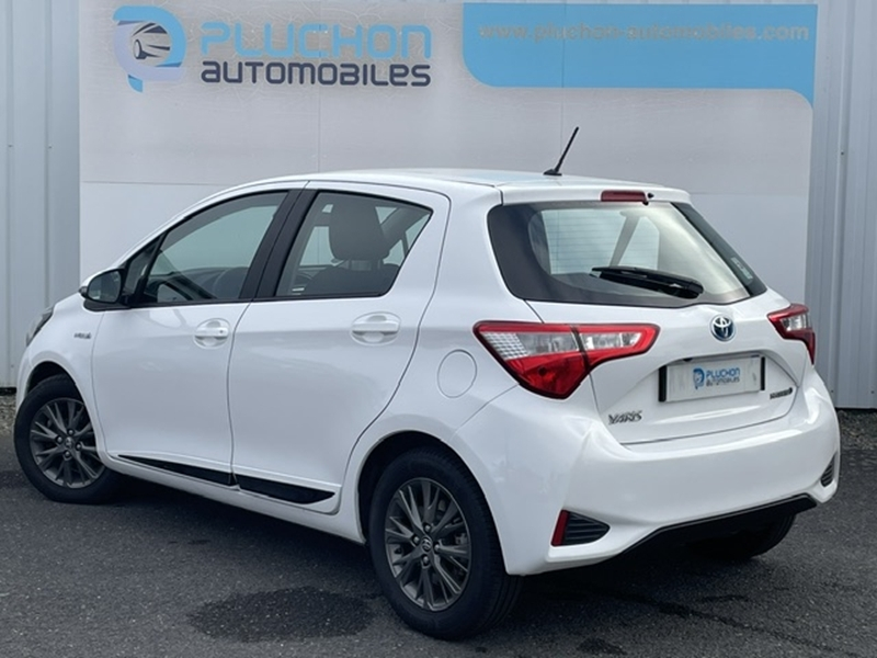 Photo 3 - Toyota Yaris
