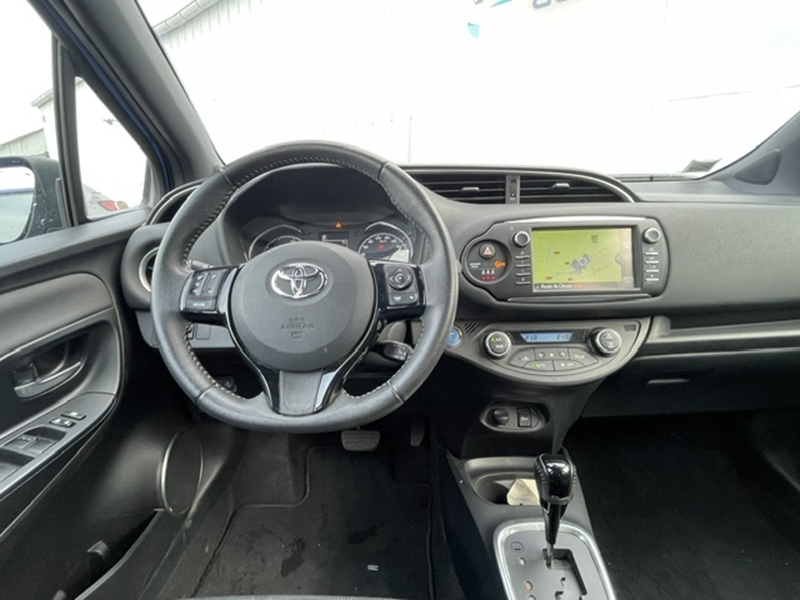 Photo 2 - Toyota Yaris