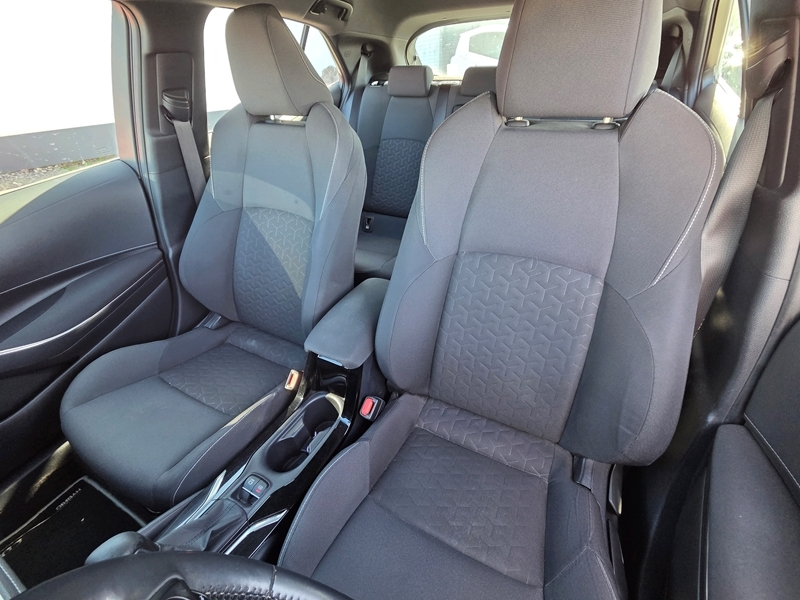 Photo 5 - Toyota Corolla