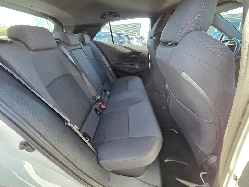 Photo 11 - Toyota Corolla