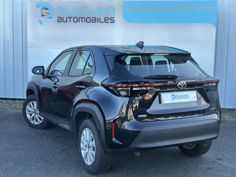 Photo 2 - Toyota Yaris Cross