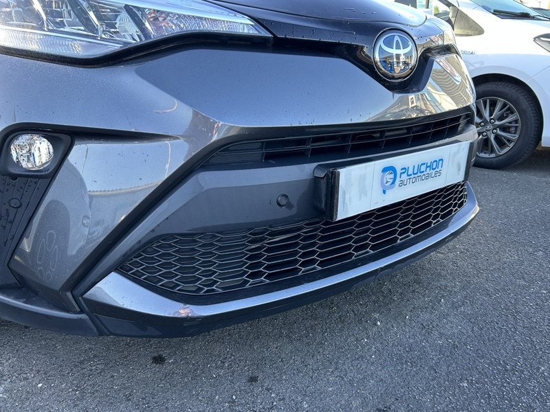 Photo 10 - Toyota C-HR