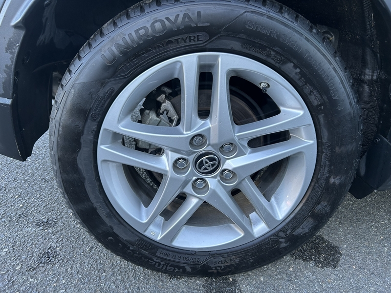 Photo 12 - Toyota C-HR