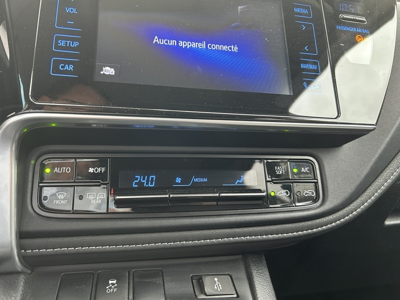 Photo 11 - Toyota Auris