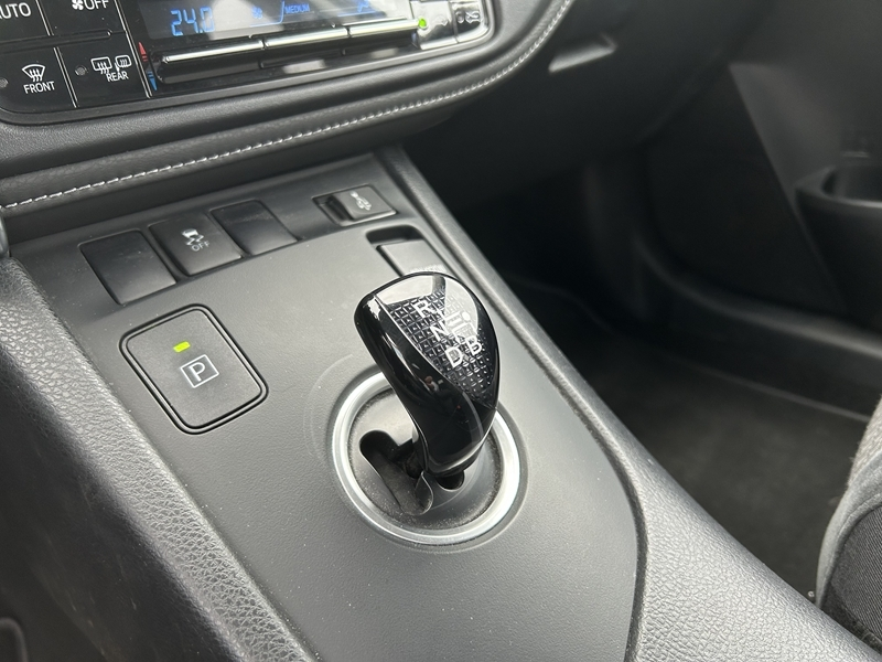 Photo 13 - Toyota Auris