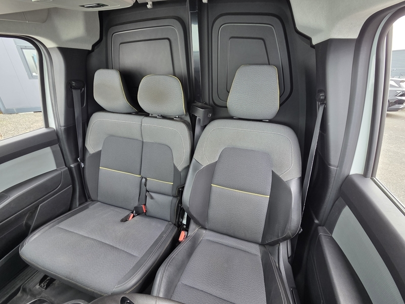 Photo 2 - Renault Kangoo Van
