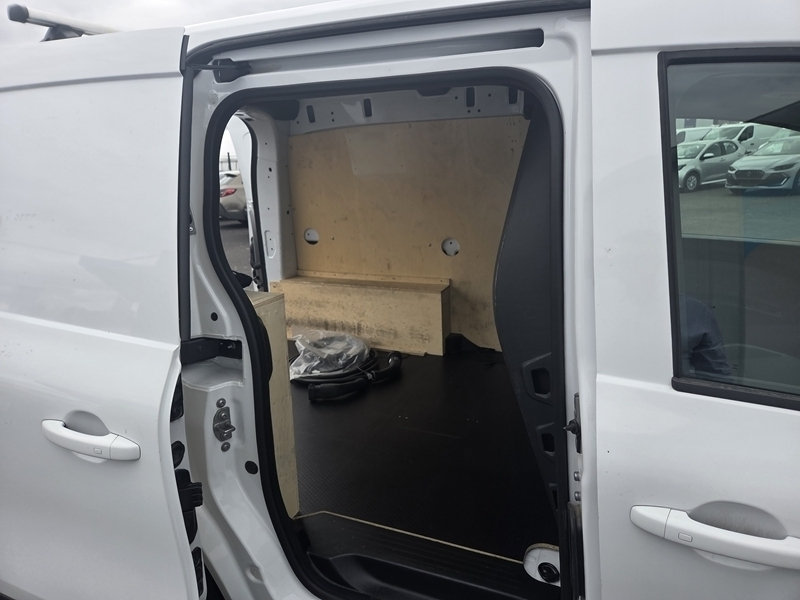 Photo 16 - Renault Kangoo Van