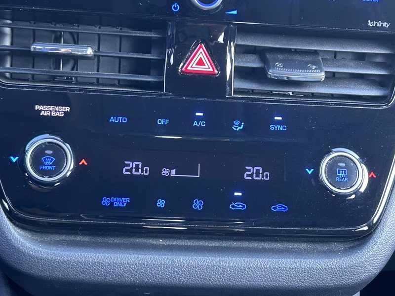 Photo 13 - Hyundai Ioniq