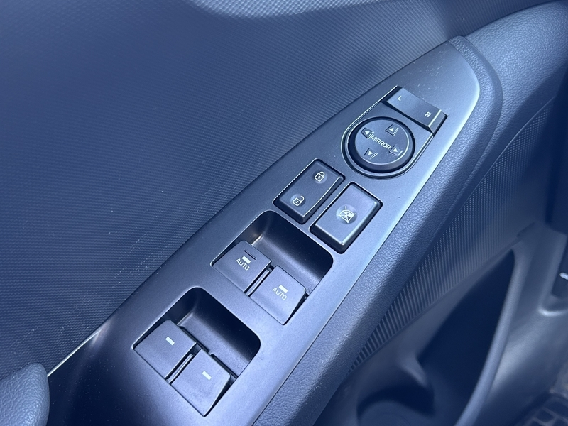 Photo 16 - Hyundai Ioniq