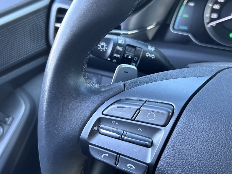 Photo 17 - Hyundai Ioniq