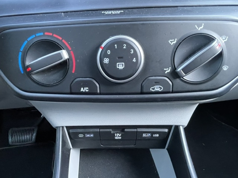 Photo 13 - Hyundai I20