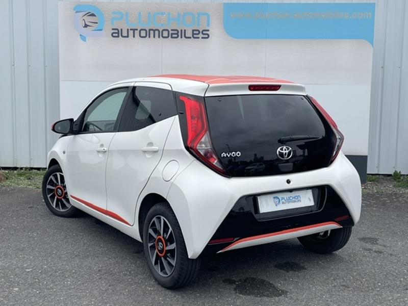 Photo 3 - Toyota Aygo