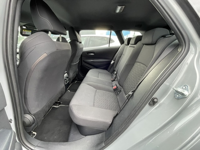 Photo 7 - Toyota Corolla Touring Spt