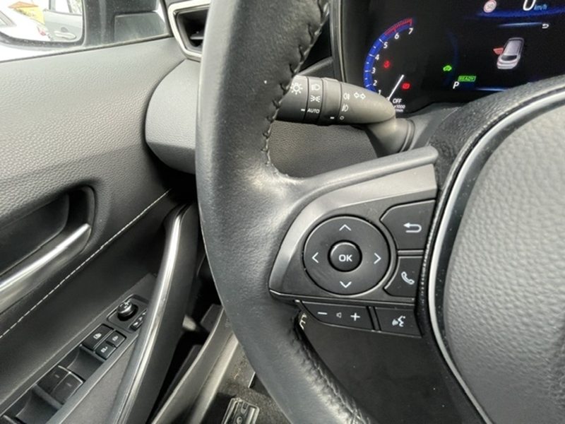 Photo 9 - Toyota Corolla Touring Spt