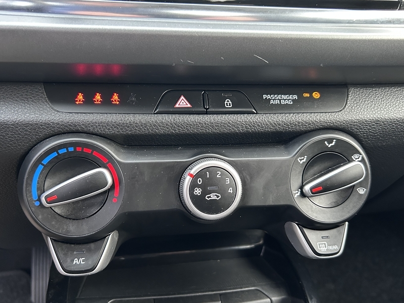 Photo 15 - Kia Rio