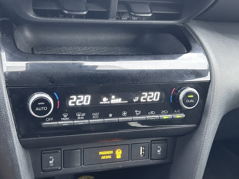 Photo 5 - Toyota Yaris Cross