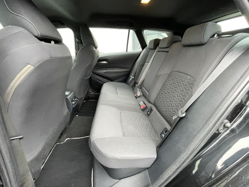 Photo 7 - Toyota Corolla Touring Spt